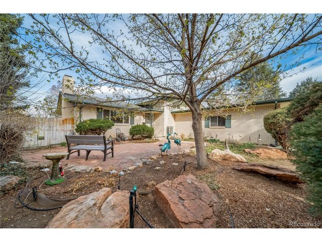 429 Newark St, Aurora, CO 80010