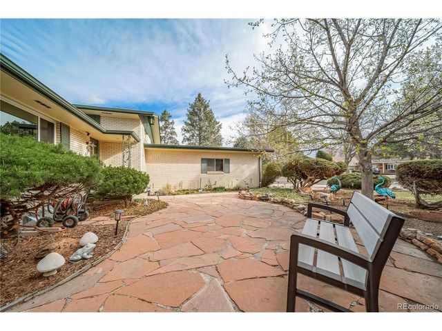 429 Newark St, Aurora, CO 80010