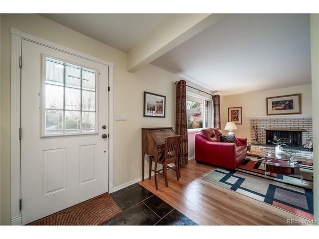 429 Newark St, Aurora, CO 80010