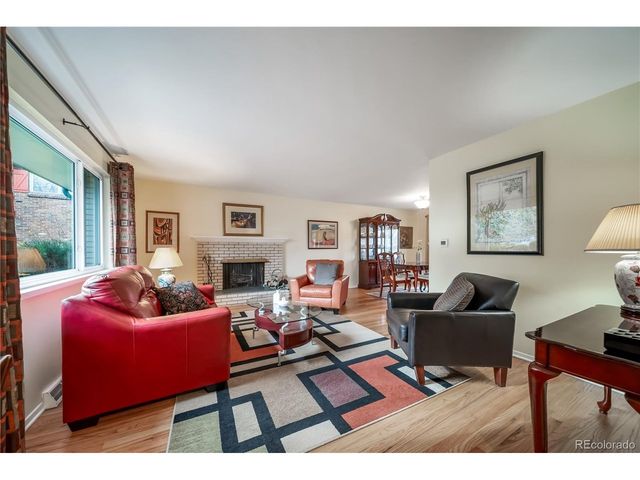 429 Newark St, Aurora, CO 80010