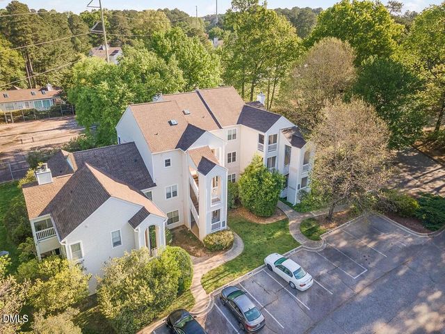 6151 Summer Pointe Place, Raleigh, NC 27606