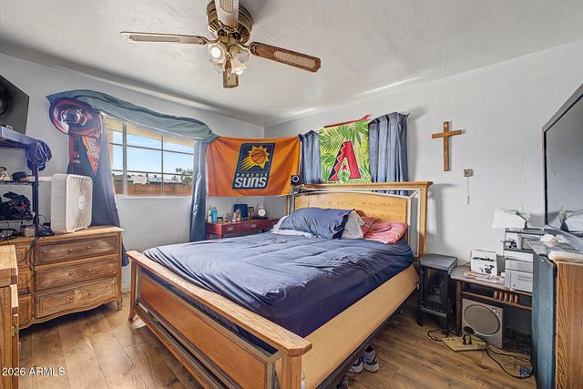 2125 W 2ND Street, Mesa, AZ 85201