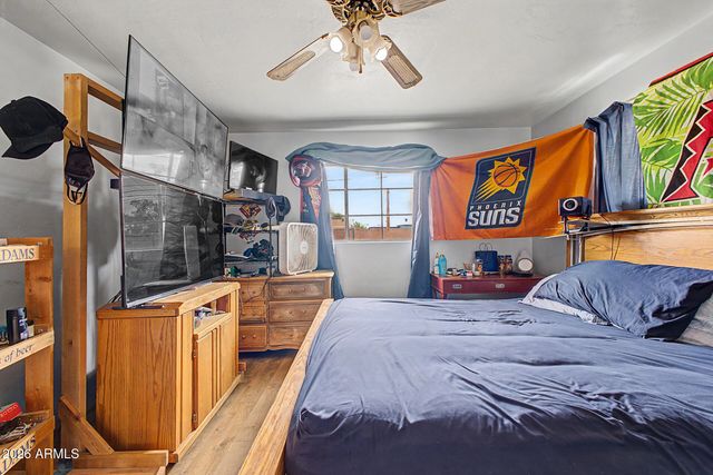 2125 W 2ND Street, Mesa, AZ 85201