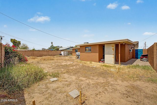 2125 W 2ND Street, Mesa, AZ 85201