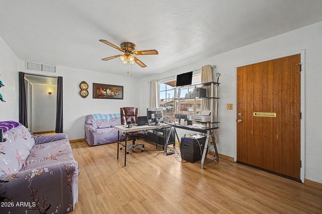 2125 W 2ND Street, Mesa, AZ 85201