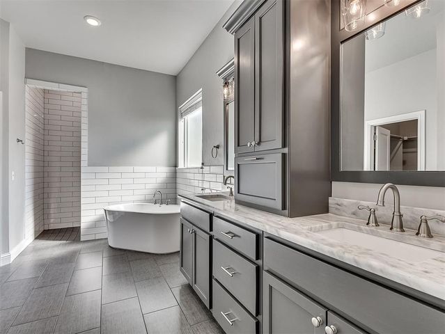 5708 NW 158th Street, Edmond, OK 73013