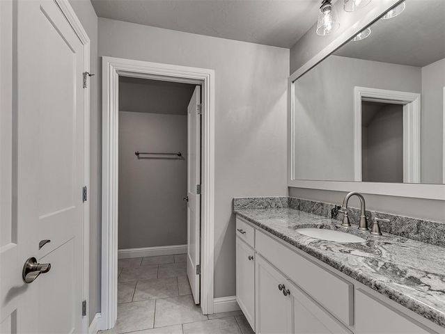 5708 NW 158th Street, Edmond, OK 73013