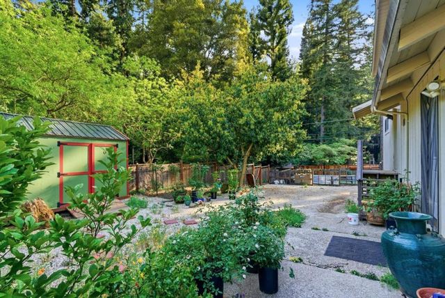 105 Garden Lane, Boulder Creek, CA 95006
