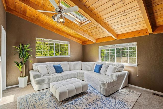 105 Garden Lane, Boulder Creek, CA 95006