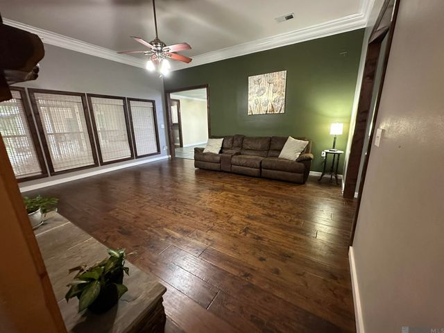 6542 Christopher Ave, Greenwell Springs, LA 70739
