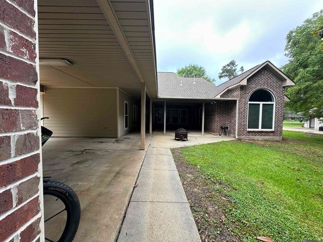 6542 Christopher Ave, Greenwell Springs, LA 70739