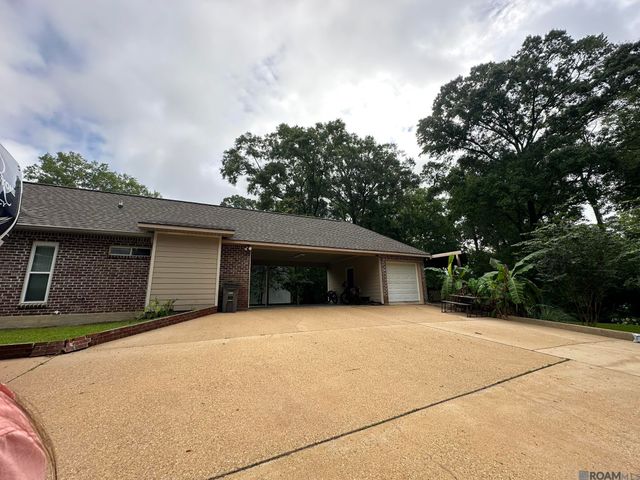 6542 Christopher Ave, Greenwell Springs, LA 70739