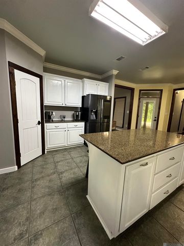 6542 Christopher Ave, Greenwell Springs, LA 70739