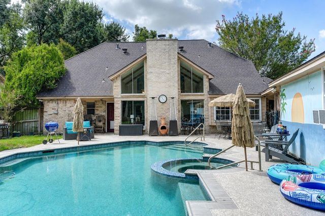 16310 Acapulco Drive, Jersey Village, TX 77040