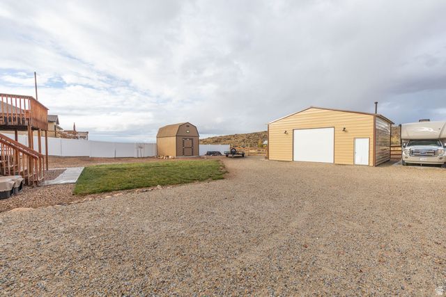 2101 E RAVINE RD, Enoch, UT 84721