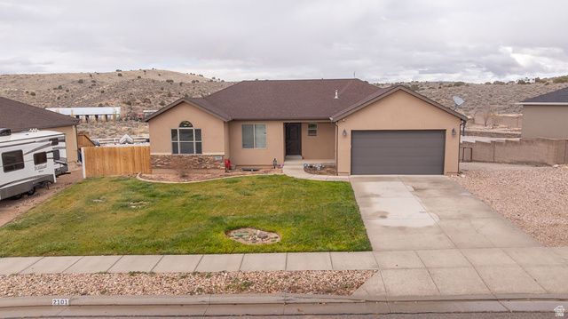 2101 E RAVINE RD, Enoch, UT 84721