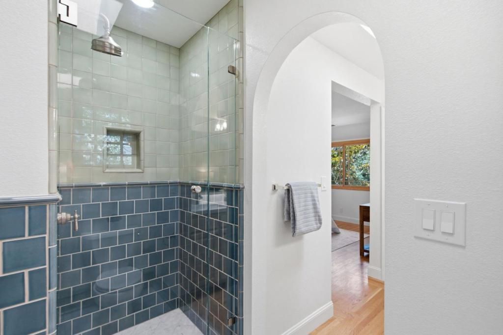 Image 41 of property listing at 2324 Cheshire Way, Redwood City, CA 94061