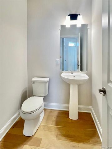 3364 Roseford Boulevard, Ann Arbor, MI 48105