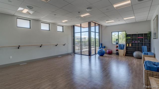 3364 Roseford Boulevard, Ann Arbor, MI 48105