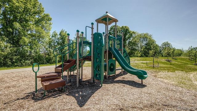 3364 Roseford Boulevard, Ann Arbor, MI 48105