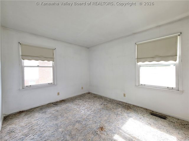 6907 Heritage Drive, Sissonville, WV 25312