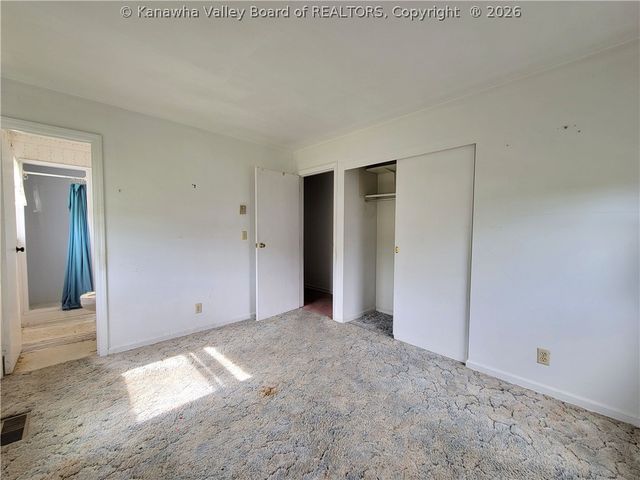 6907 Heritage Drive, Sissonville, WV 25312