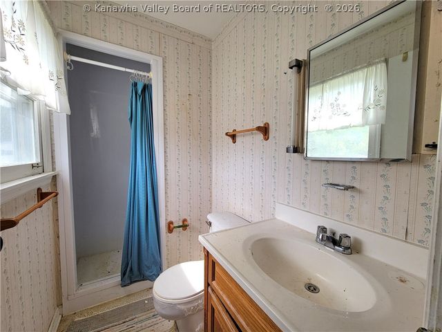 6907 Heritage Drive, Sissonville, WV 25312