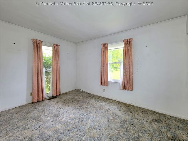 6907 Heritage Drive, Sissonville, WV 25312