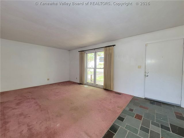6907 Heritage Drive, Sissonville, WV 25312