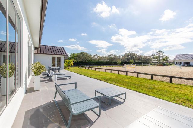 2889 Appaloosa Trail, Wellington, FL 33414