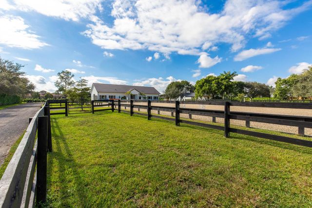 2889 Appaloosa Trail, Wellington, FL 33414