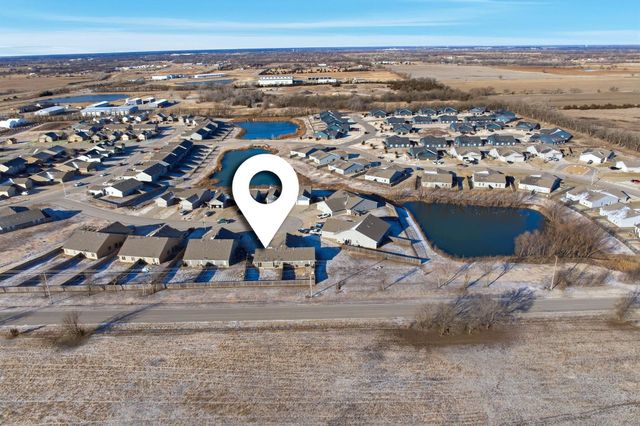 2426 E Quivira Ct, Kechi, KS 67067