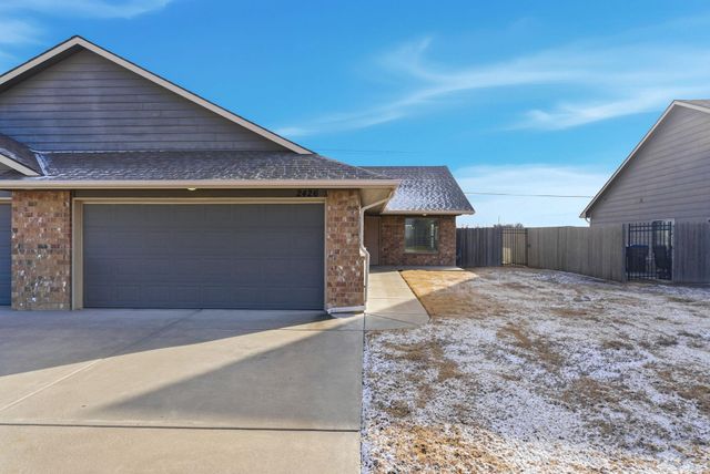 2426 E Quivira Ct, Kechi, KS 67067