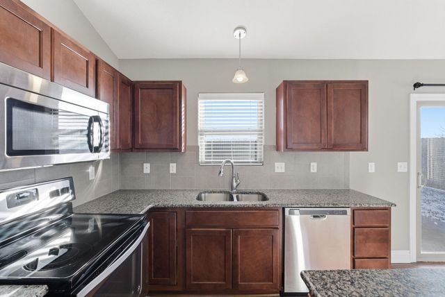 2426 E Quivira Ct, Kechi, KS 67067