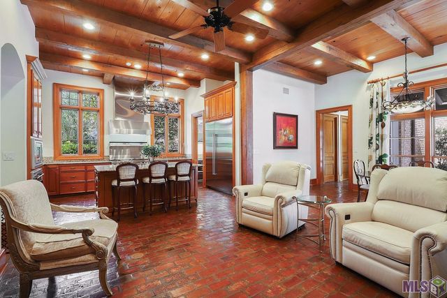 17835 E Augusta Dr, Baton Rouge, LA 70810