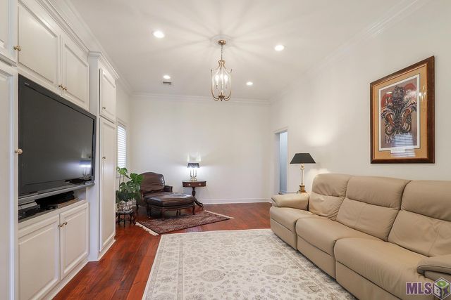 17835 E Augusta Dr, Baton Rouge, LA 70810