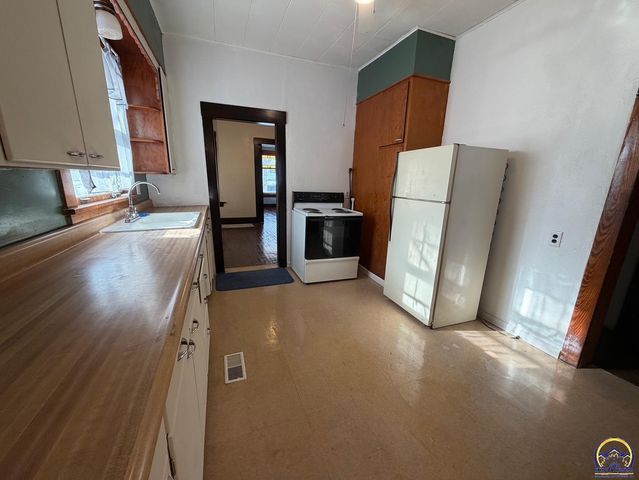 618 SW Fillmore ST, Topeka, KS 66606