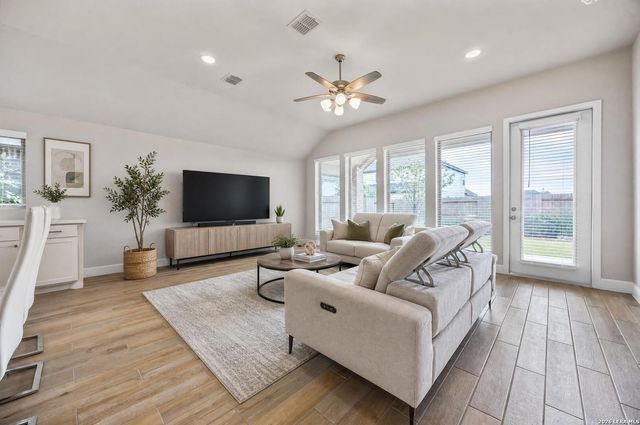 9328 Trestle Creek, San Antonio, TX 78254
