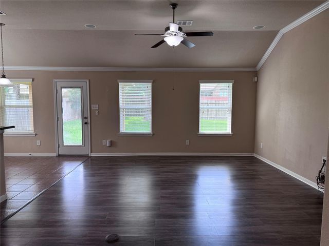 151 Forest Heights Lane, Montgomery, TX 77316