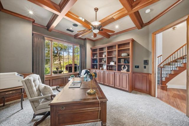 8749 Noland Ln, Fair Oaks, CA 95628