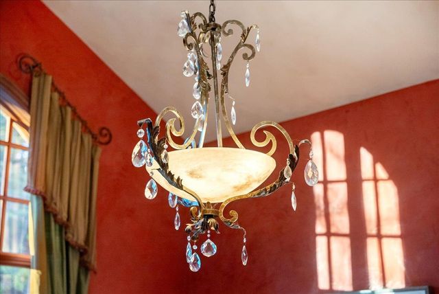 8749 Noland Ln, Fair Oaks, CA 95628