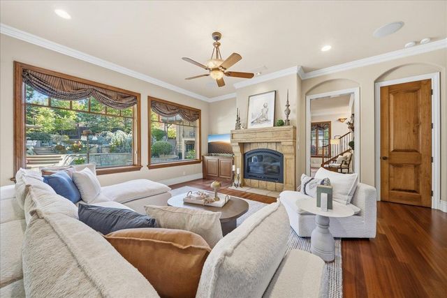 8749 Noland Ln, Fair Oaks, CA 95628