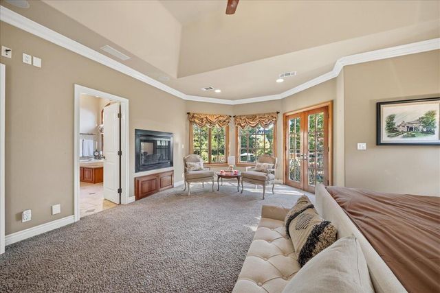 8749 Noland Ln, Fair Oaks, CA 95628