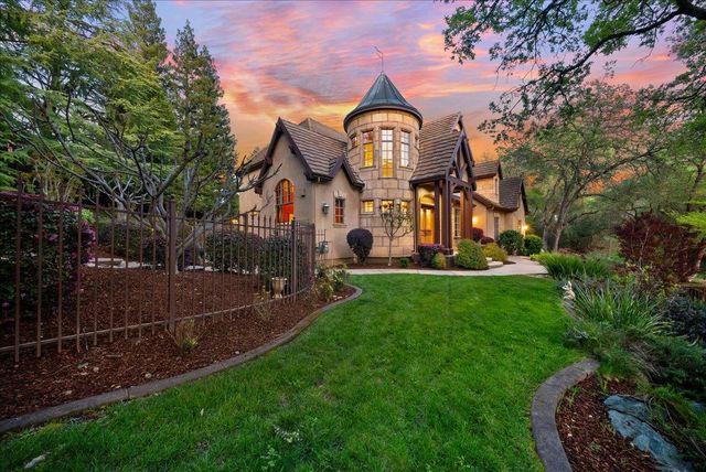 8749 Noland Ln, Fair Oaks, CA 95628