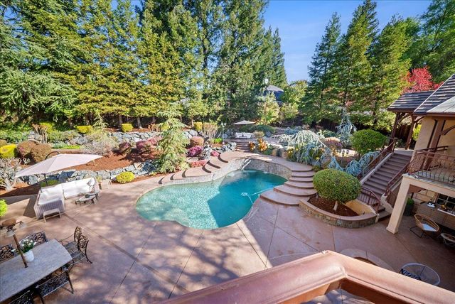 8749 Noland Ln, Fair Oaks, CA 95628