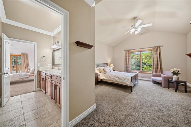 8749 Noland Ln, Fair Oaks, CA 95628