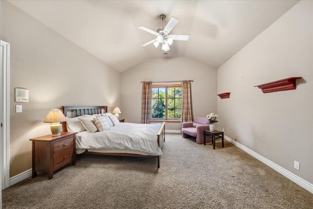 8749 Noland Ln, Fair Oaks, CA 95628