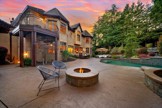 8749 Noland Ln, Fair Oaks, CA 95628