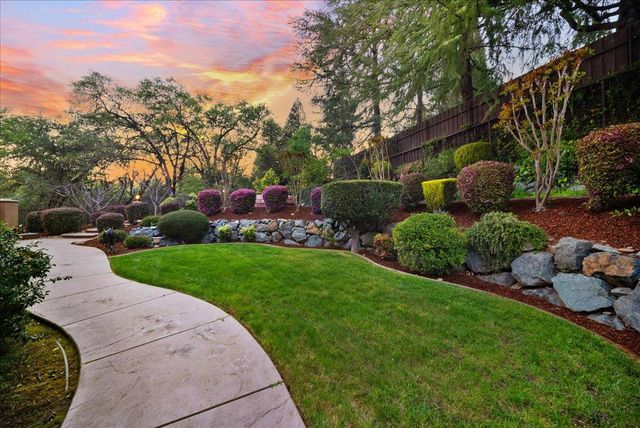 8749 Noland Ln, Fair Oaks, CA 95628