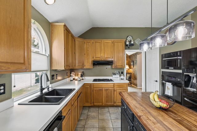 607 Grimsworth Court, Allen, TX 75002